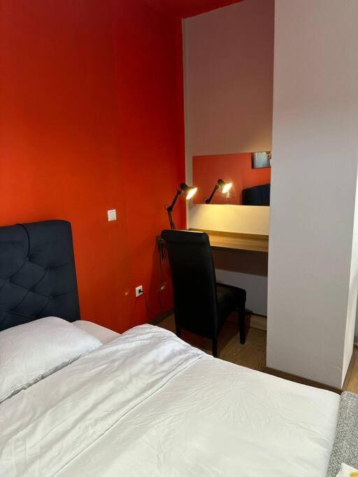 Ora-Prn,Peaceful Central Apartment Pristina Kültér fotó